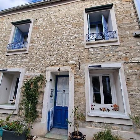 Chez Mamichou Apartamento Moret-sur-Loing Exterior foto