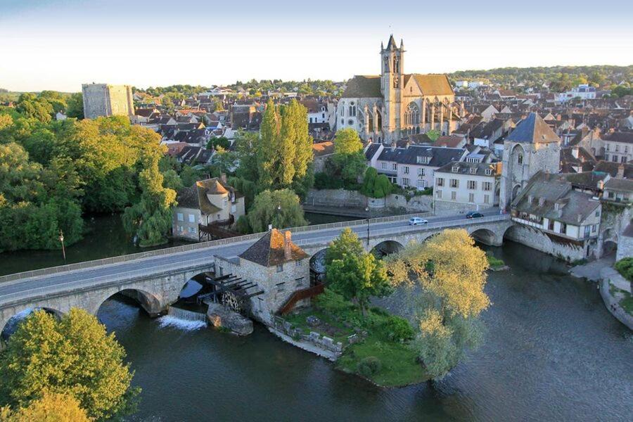 Chez Mamichou Apartamento Moret-sur-Loing Exterior foto