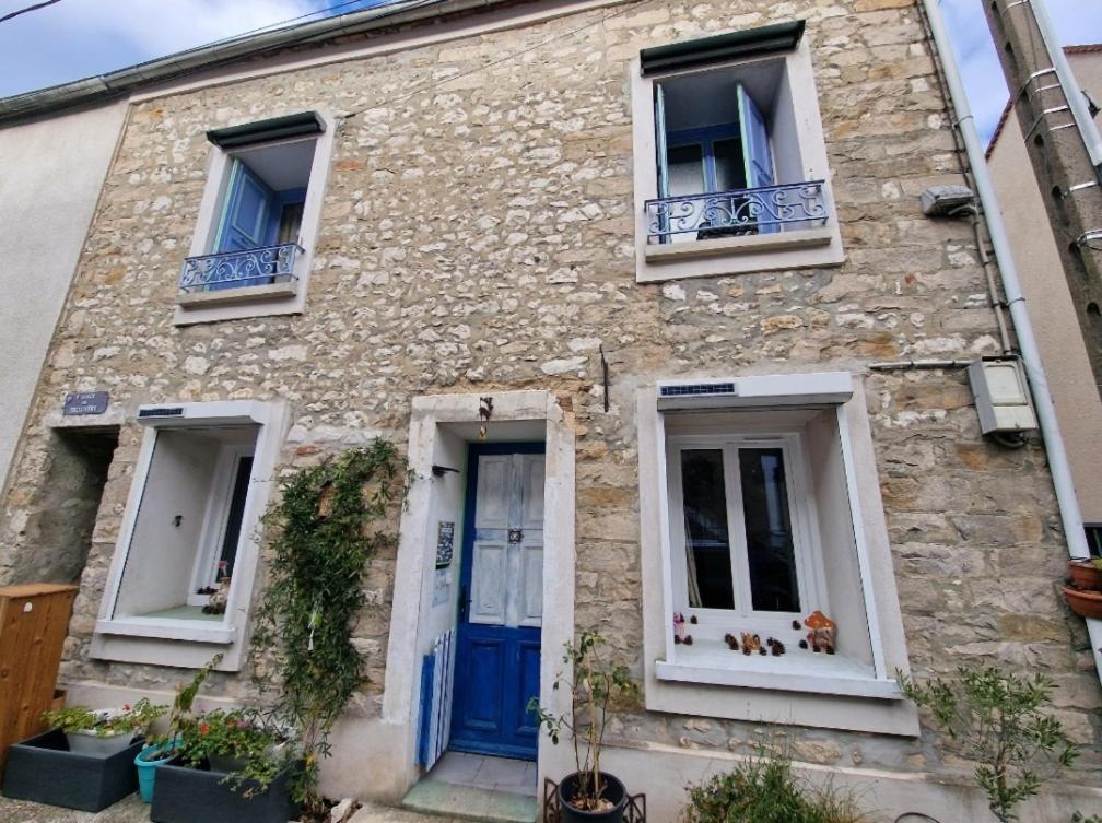 Chez Mamichou Apartamento Moret-sur-Loing Exterior foto